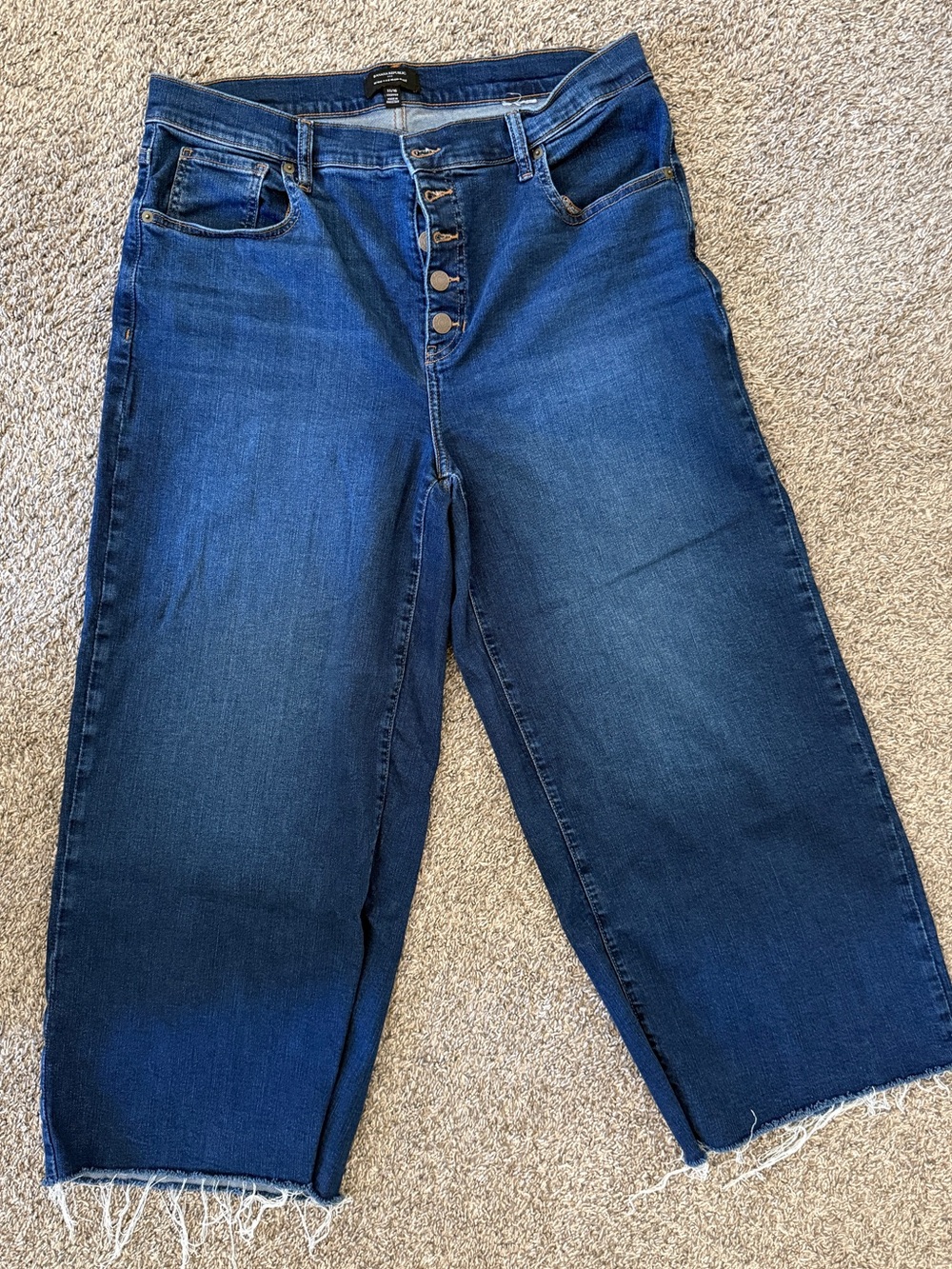 Banana Republic Wide Leg High Rise Cropped Jeans